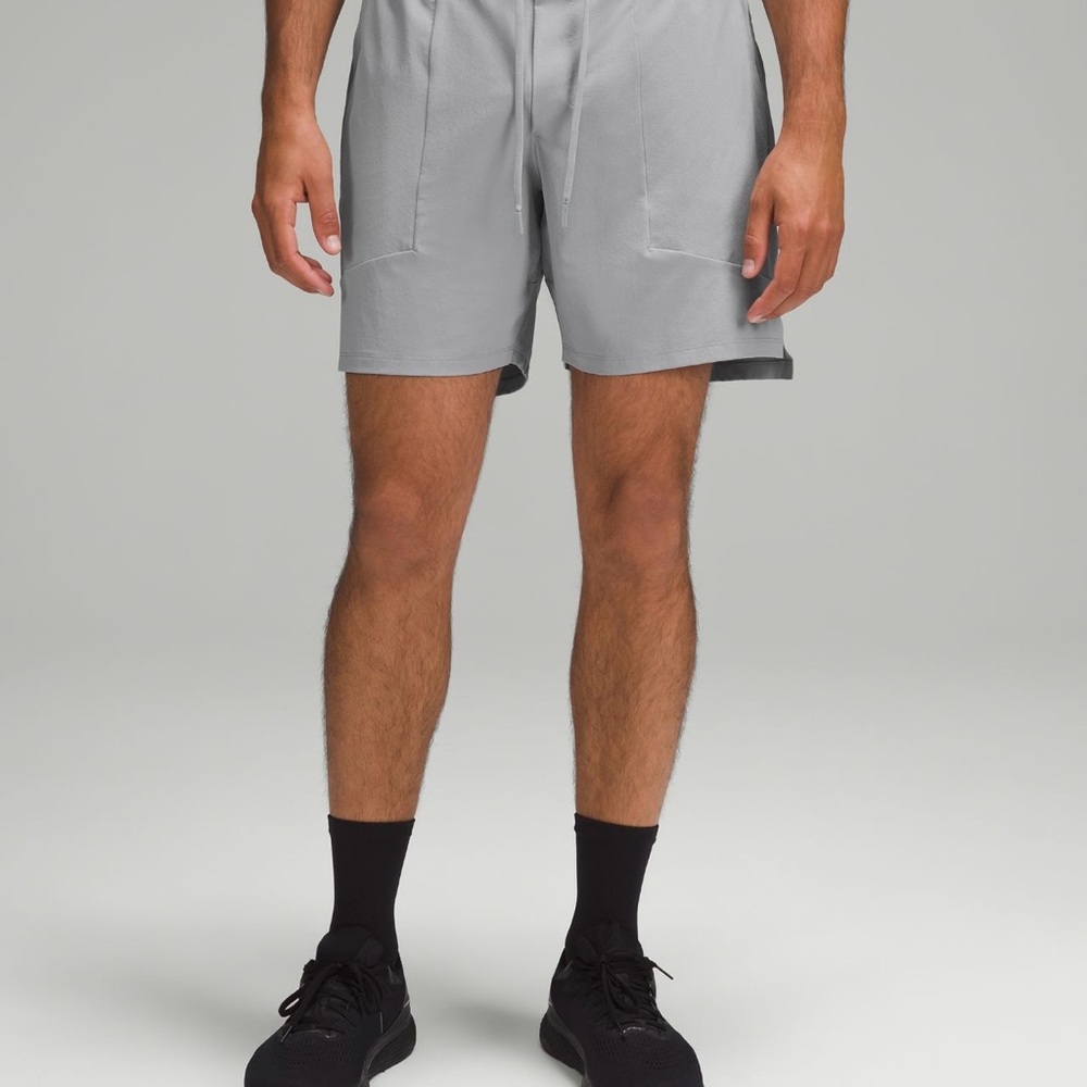 Lululemon Men’s License to Train linerless shorts XL 7”. Gray pre owned